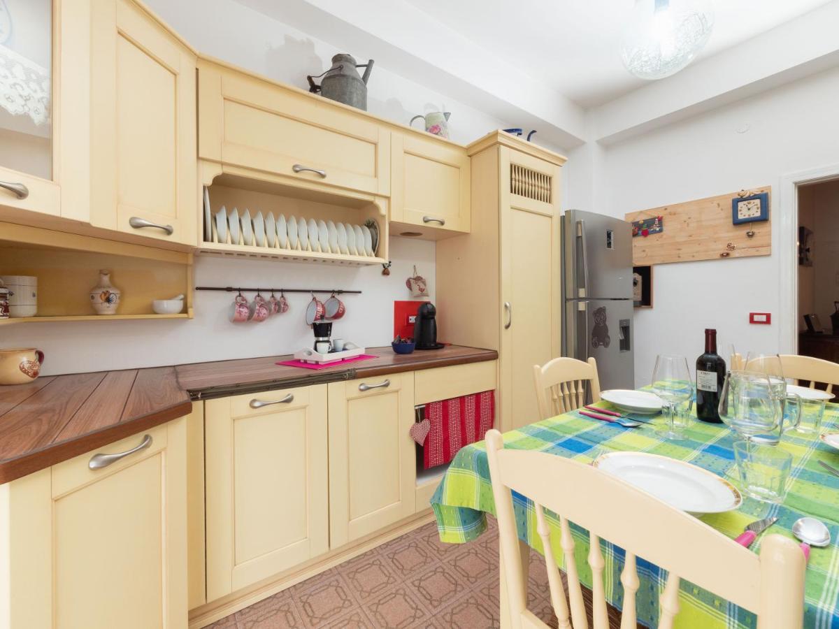 Flaminia Bright & Roomy Apartment Pesaro Esterno foto