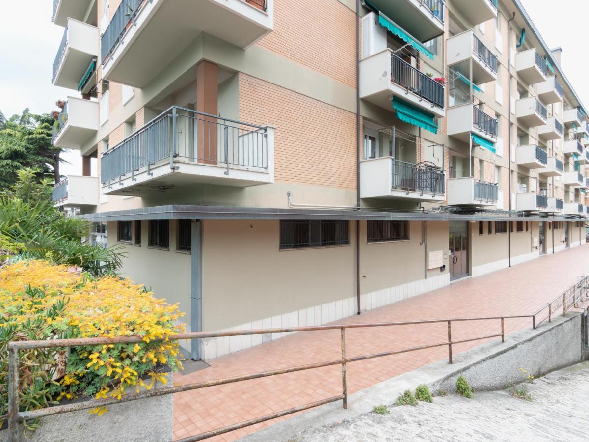 Flaminia Bright & Roomy Apartment Pesaro Esterno foto